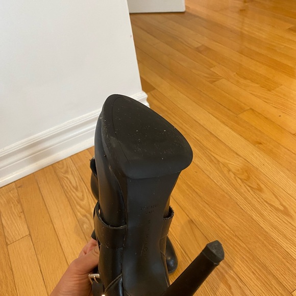 Boots - Picture 3 of 4